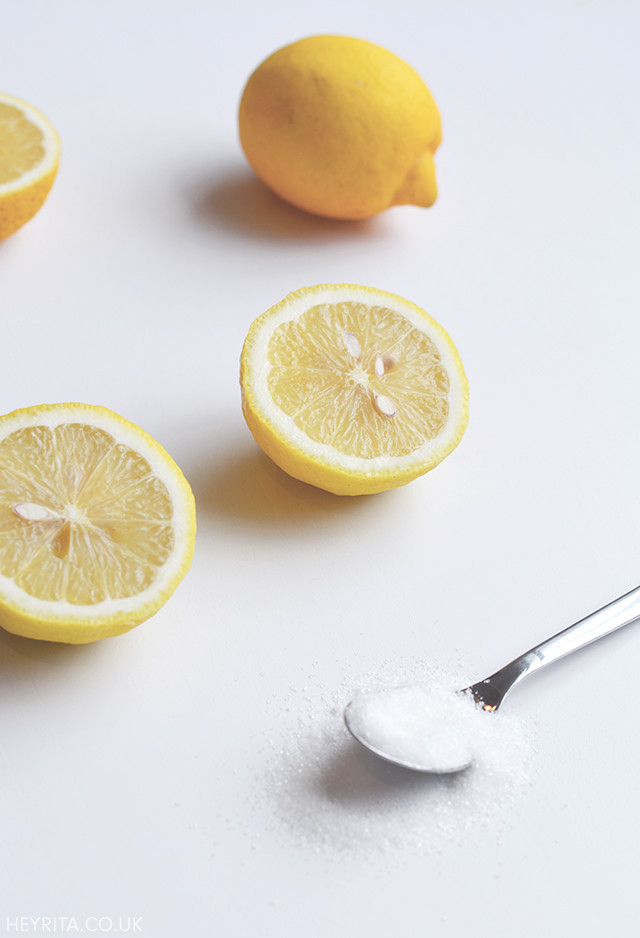 DIY lemon sugar scrub